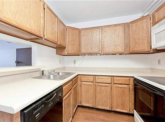 2nd image of 5185 Palo Verde Ave