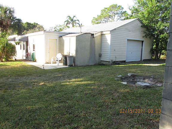4th image of 883 SW 35th St