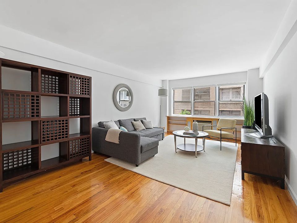 1st image of 321 E 45th St #6DE