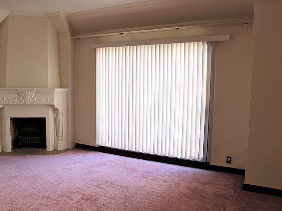 2nd image of 736 Avalon Ave