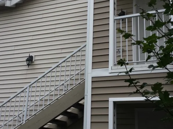 10008 186th St E Unit 203, Puyallup, WA 98375