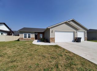 921 Thunder Mountain St, Kimberly, ID 83341