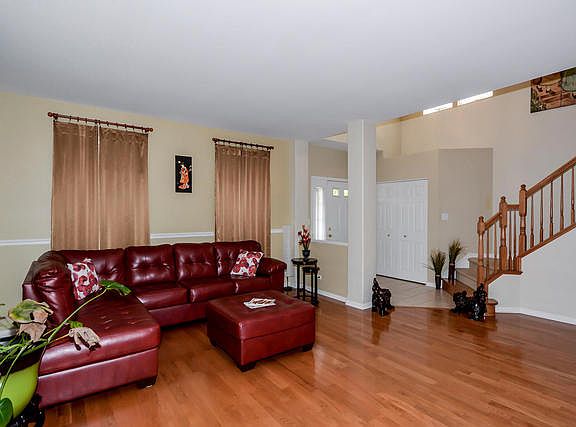 5th image of 424 Seaton Ct