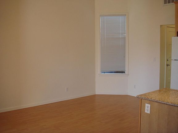 4th image of 1223 6th Ave APT 3