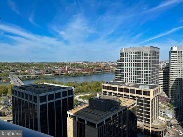 1881 N Nash St Unit 1909, Arlington, VA 22209