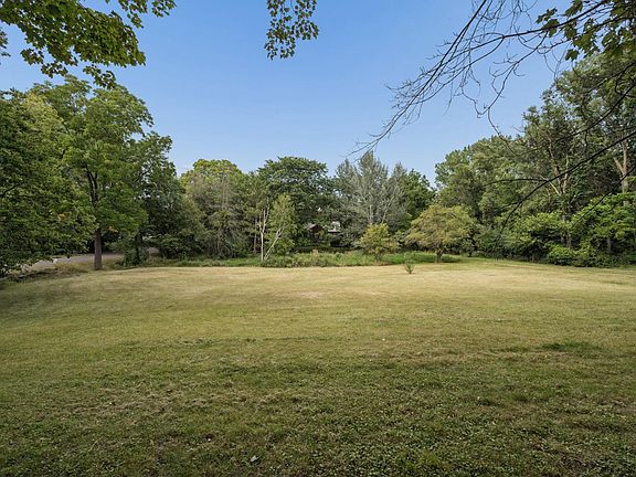 5th image of 26750 Smithtown Rd