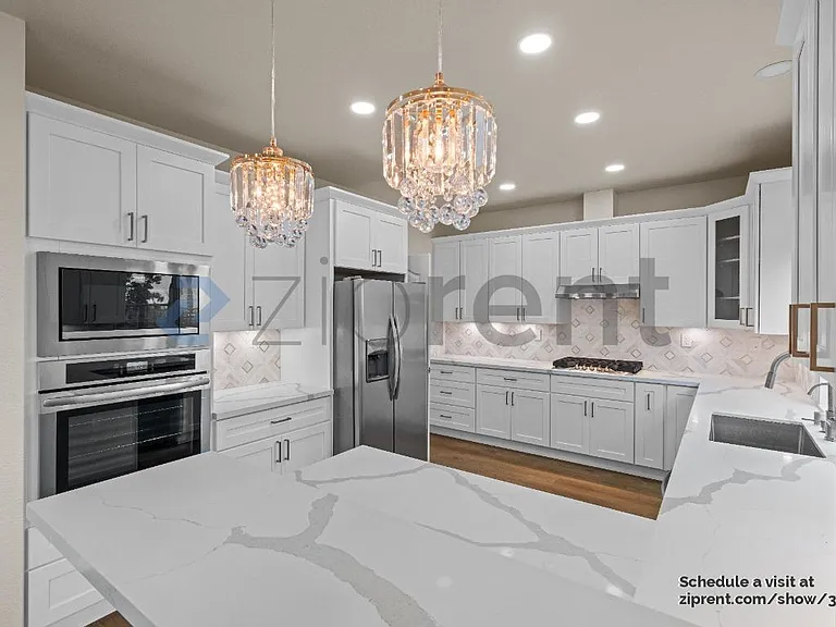 1001 Sandhurst Dr — Photo 13