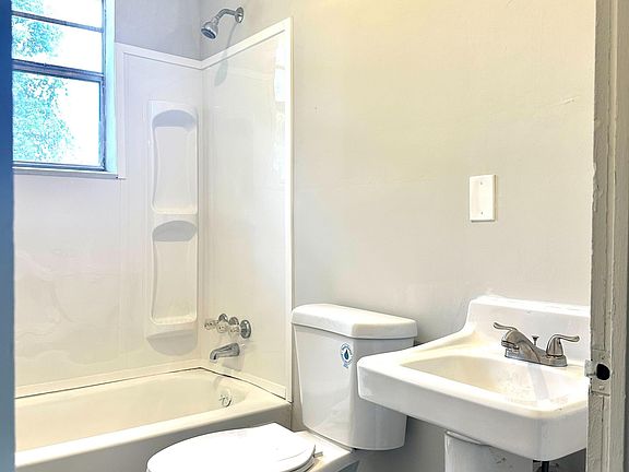 4th image of 328 54th St Unit B