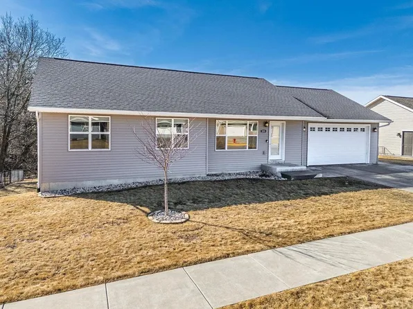 221 Dessa Rain Drive, Reedsburg, WI 53959