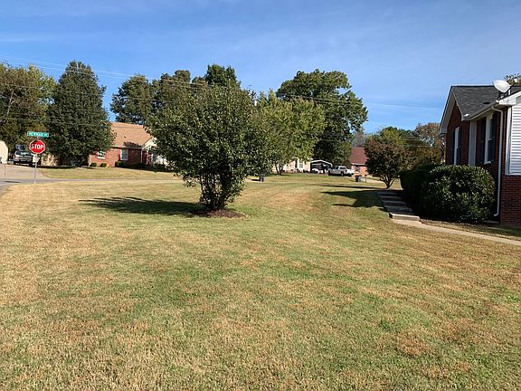 2nd image of 1512 Sunshine Dr
