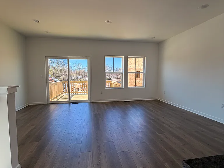 57 Silverbell Ave — Photo 8