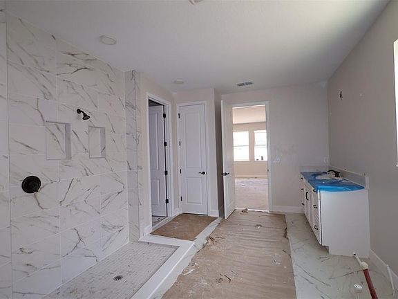4th image of 2670 RAVENCLIFFE TERRACE