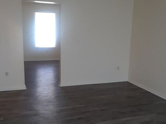 3rd image of 2318A Vincent Ave