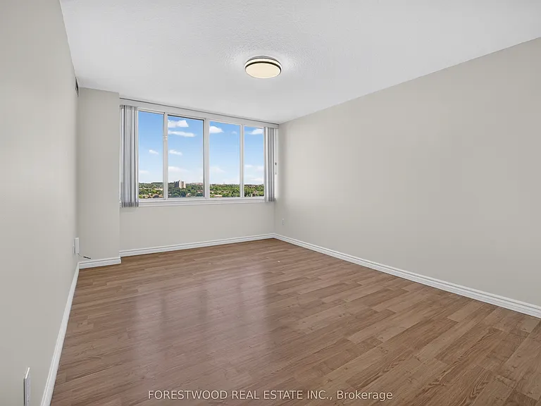 1300 Mississauga Valley Blvd #1108 — Photo 6