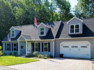 39 Proctor St, Ashburnham, MA 01430