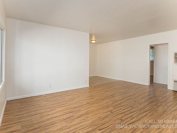 3rd image of 644 Westbourne Dr APT 2