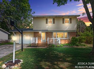 1613 Grant Ave, Grand Haven, MI 49417