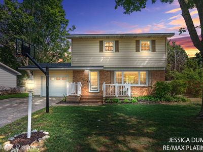 1613 Grant Ave, Grand Haven, MI, 49417