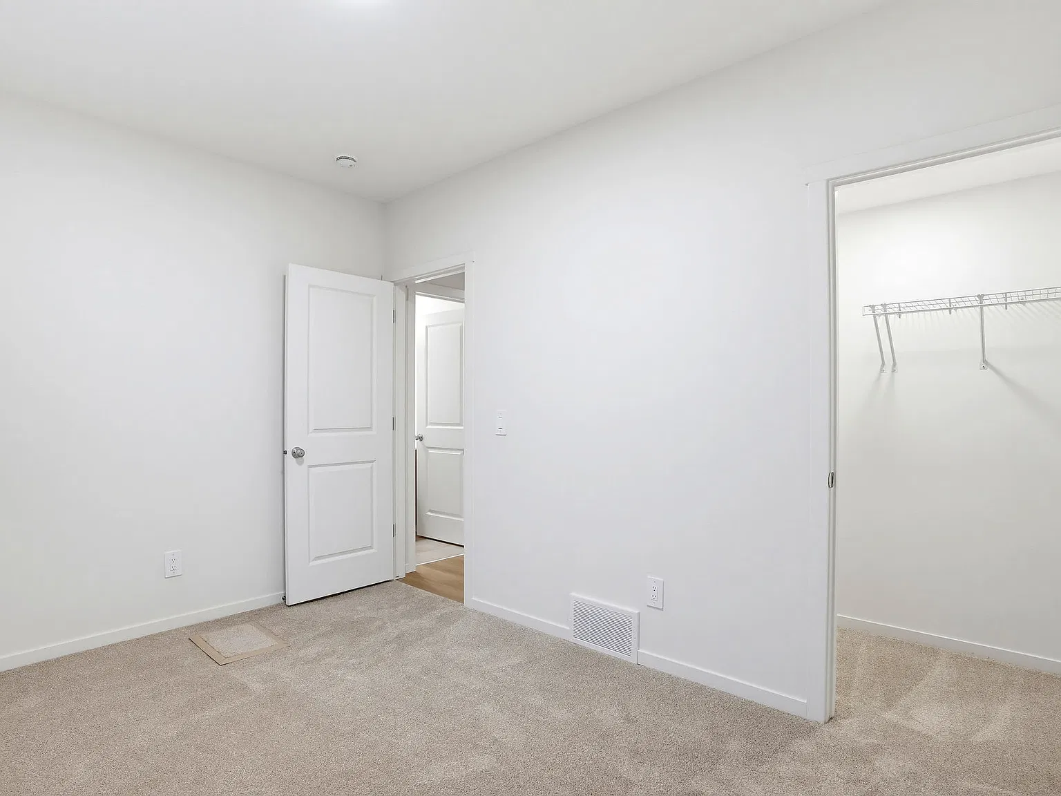 503 - B - Black Stone Blvd — Photo 4
