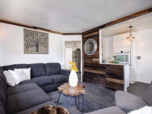 3rd image of 1504 Hobson Ave #1506