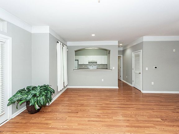 5th image of 2614 Egret Crest Ln