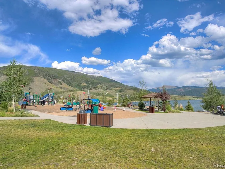113 Lookout Ridge Dr #113 — Photo 33