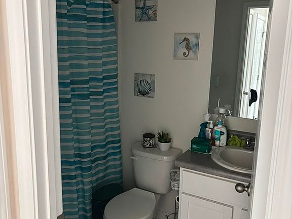 3rd image of 1215 Guernsey Way