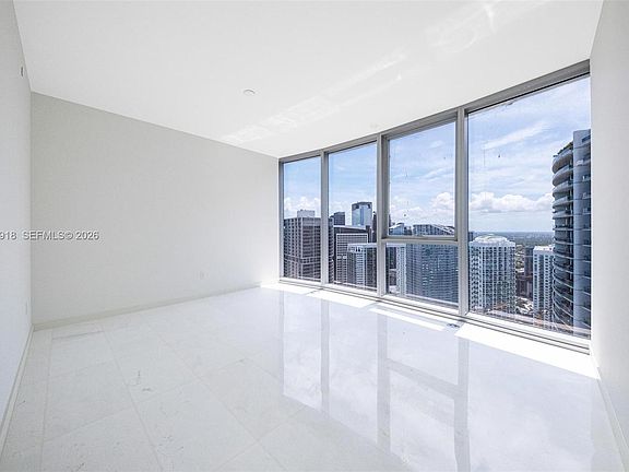 2nd image of 300 Biscayne Boulevard Way Unit 4507W