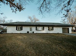 4401 Green Acres Rd, Saint Joseph, MO 64506