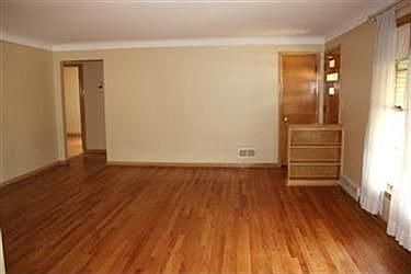3rd image of 2143 E 290th St
