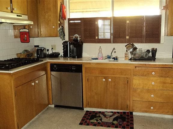 5th image of 4659 N Bengston Ave