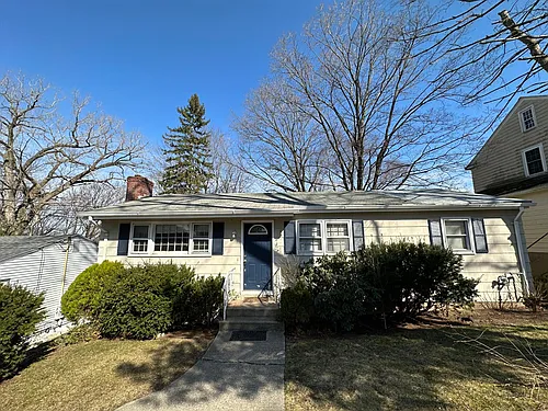 7 Hemlock St #1 Photo 1