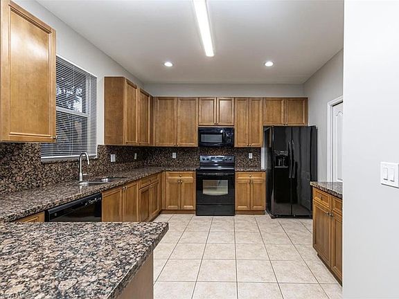 5th image of 10120 N Golden Elm DR