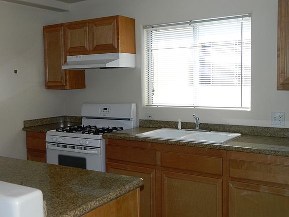 5th image of 6136 Eleanor Ave APT 2