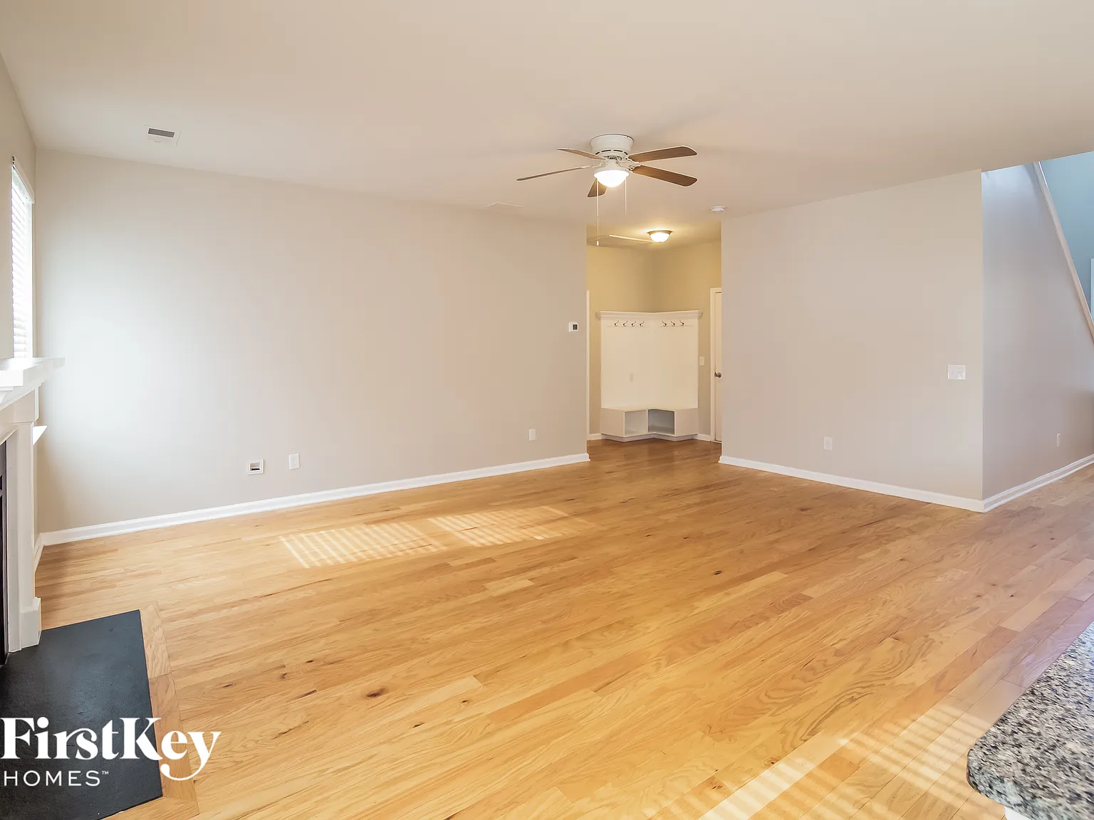5 bed, 3.0 bath, 2650 sqft, $2,835 — Photo 4