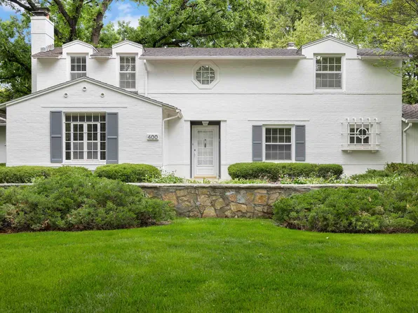 400 Hyde Park Dr, Hutchinson, KS 67502