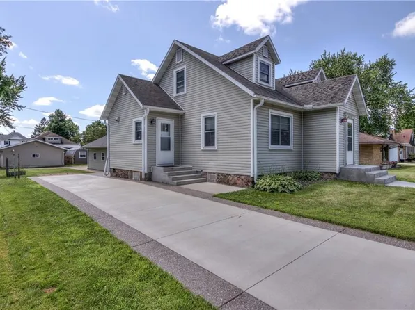 1520 10th Avenue, Bloomer, WI 54724