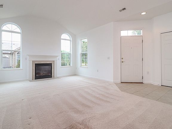 3rd image of 5268 Redford Dr
