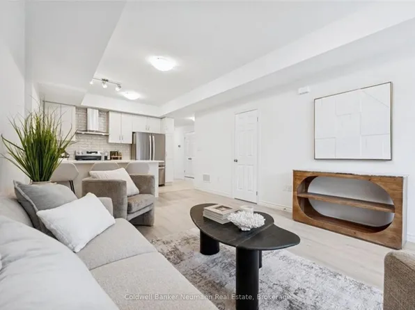 53 Allegro Cmn #6, Cambridge, ON N3C 1A5