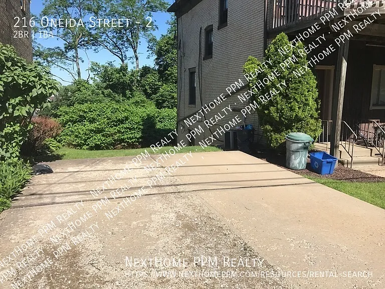216 Oneida St #2 — Photo 15