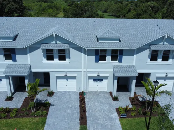 500 Salisbury Cir, Fort Pierce, FL 34982