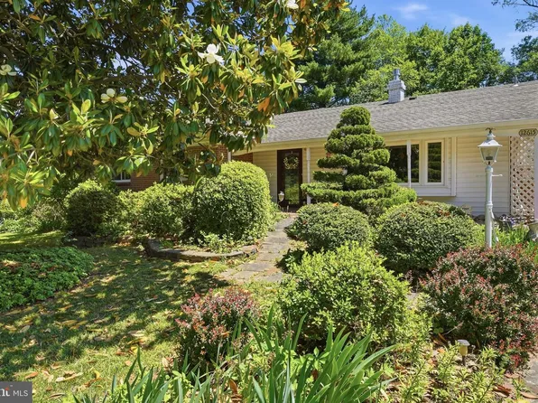 12615 Eastbourne Dr, Silver Spring, MD 20904