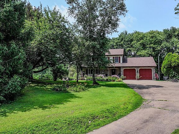 3rd image of 893 Old Forge Rd