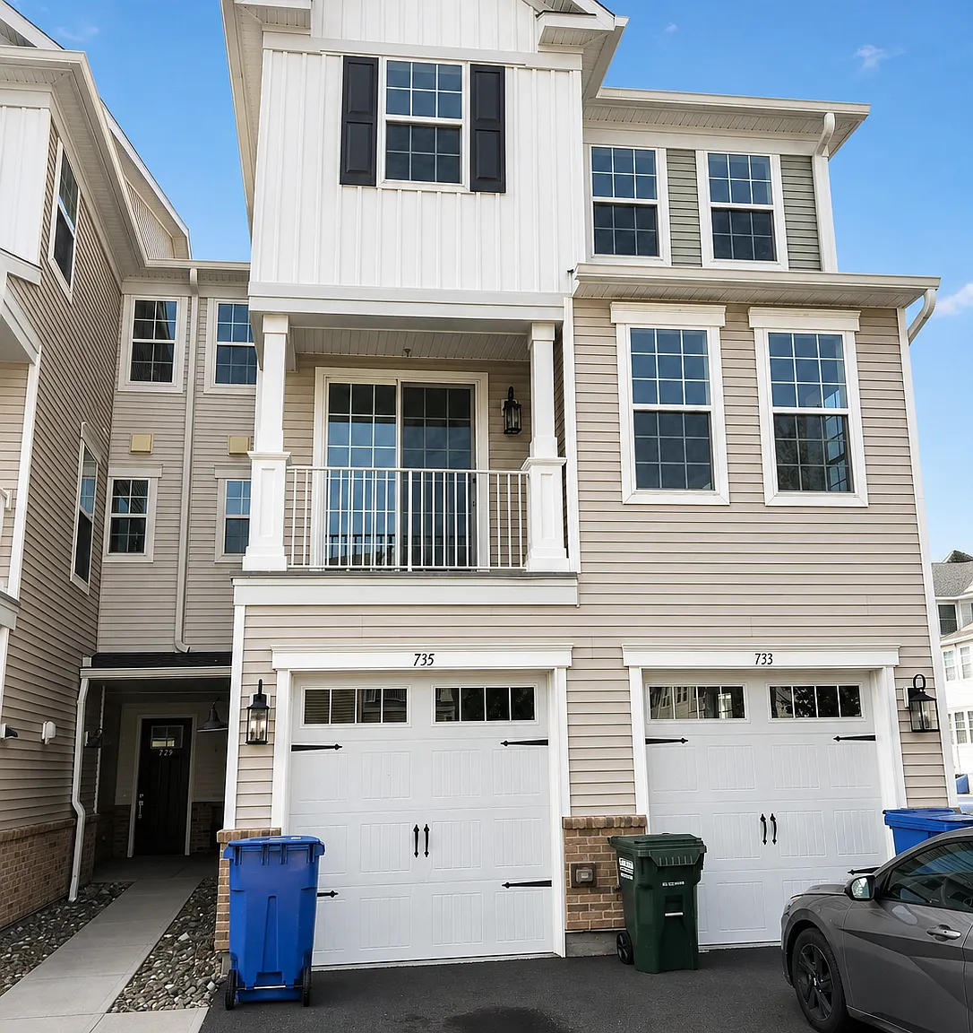 4 bed, 2090 sqft, $4,350 — Photo 3