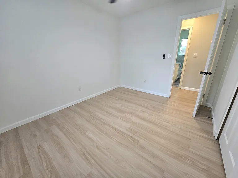 1017 Fremont Ave — Photo 11