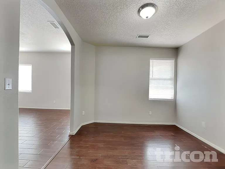 3941 N Pole Loop NE — Photo 11
