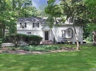 117 Drexel Ave, Melville, NY 11747