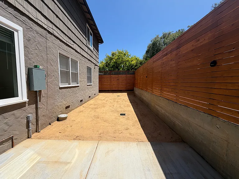 385 Irwin St #385A — Photo 21