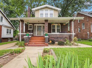 7429 Zephyr Pl, Saint Louis, MO 63143