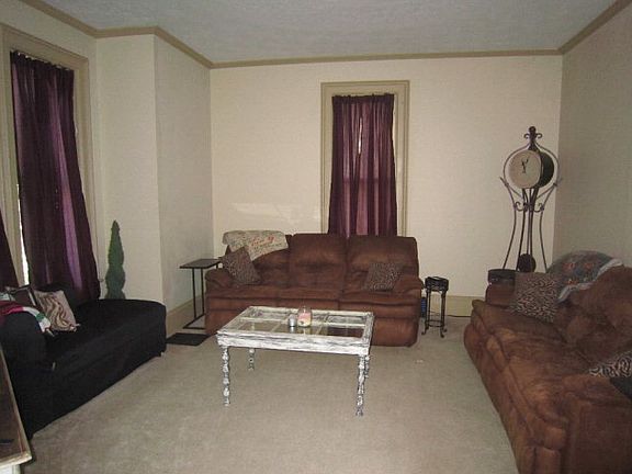 5th image of 611 Grant St